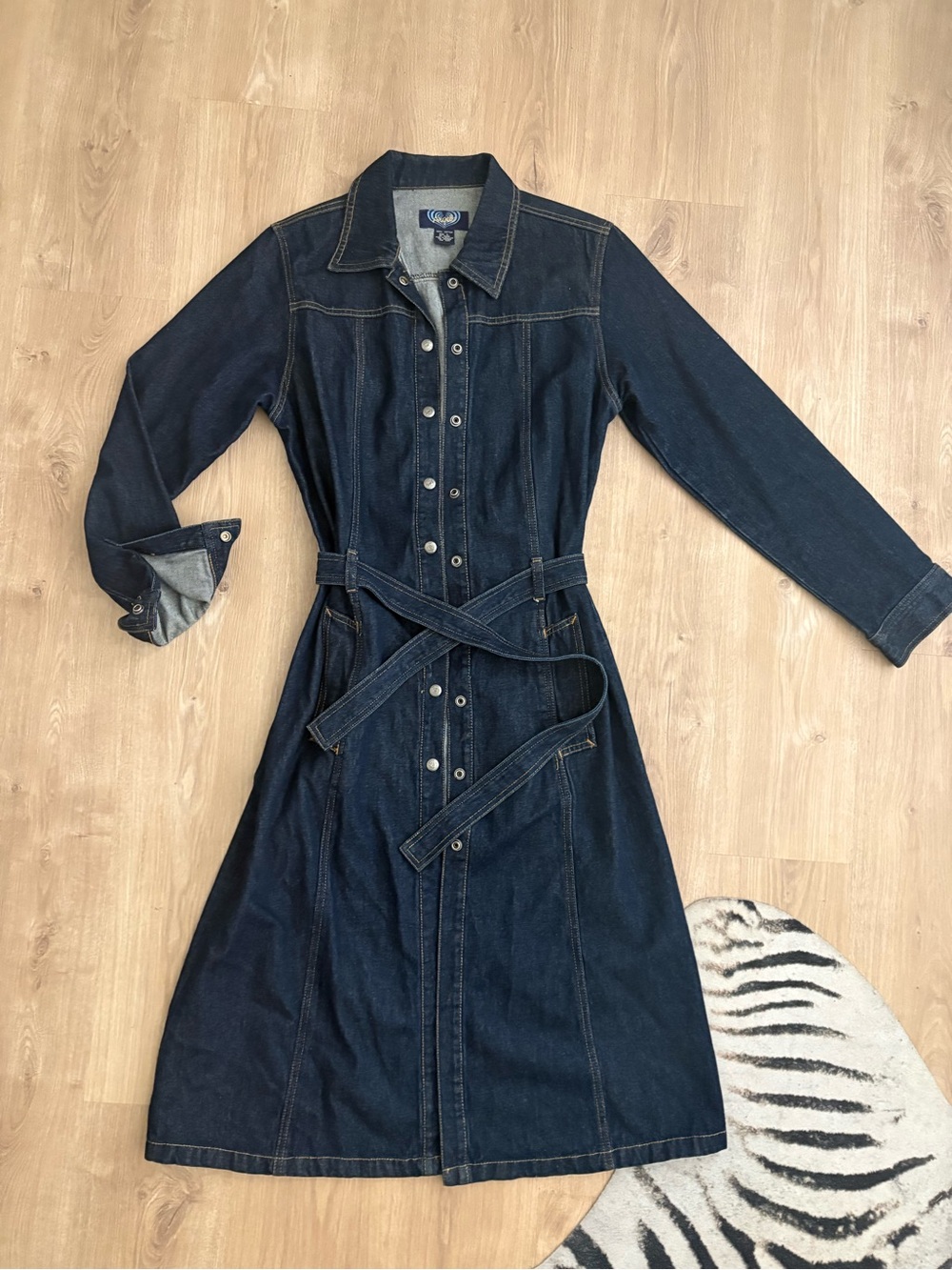 Vtg Y2K Classic Dark Blue Denim Shirt Dress/ trench with Belt